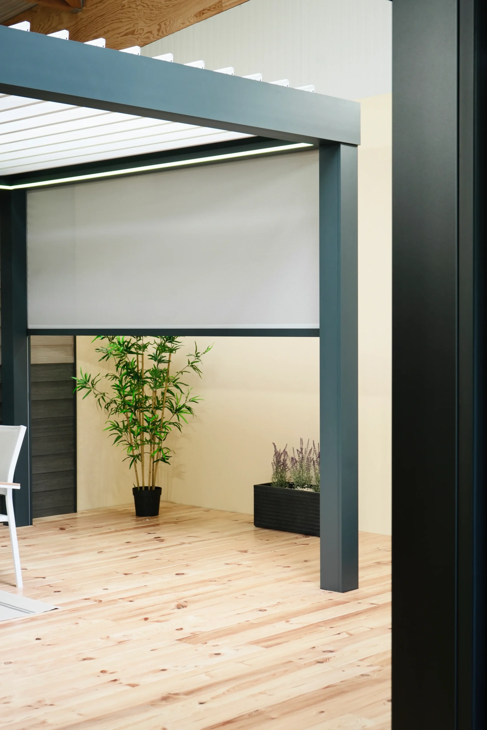 L'agence impact shooting équipe magasin concept alu